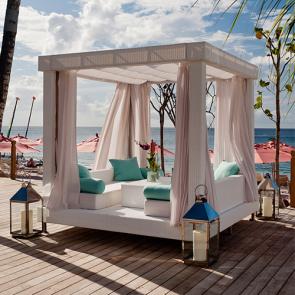 Day Beds & Cabanas | Blue Leaf Hospitality